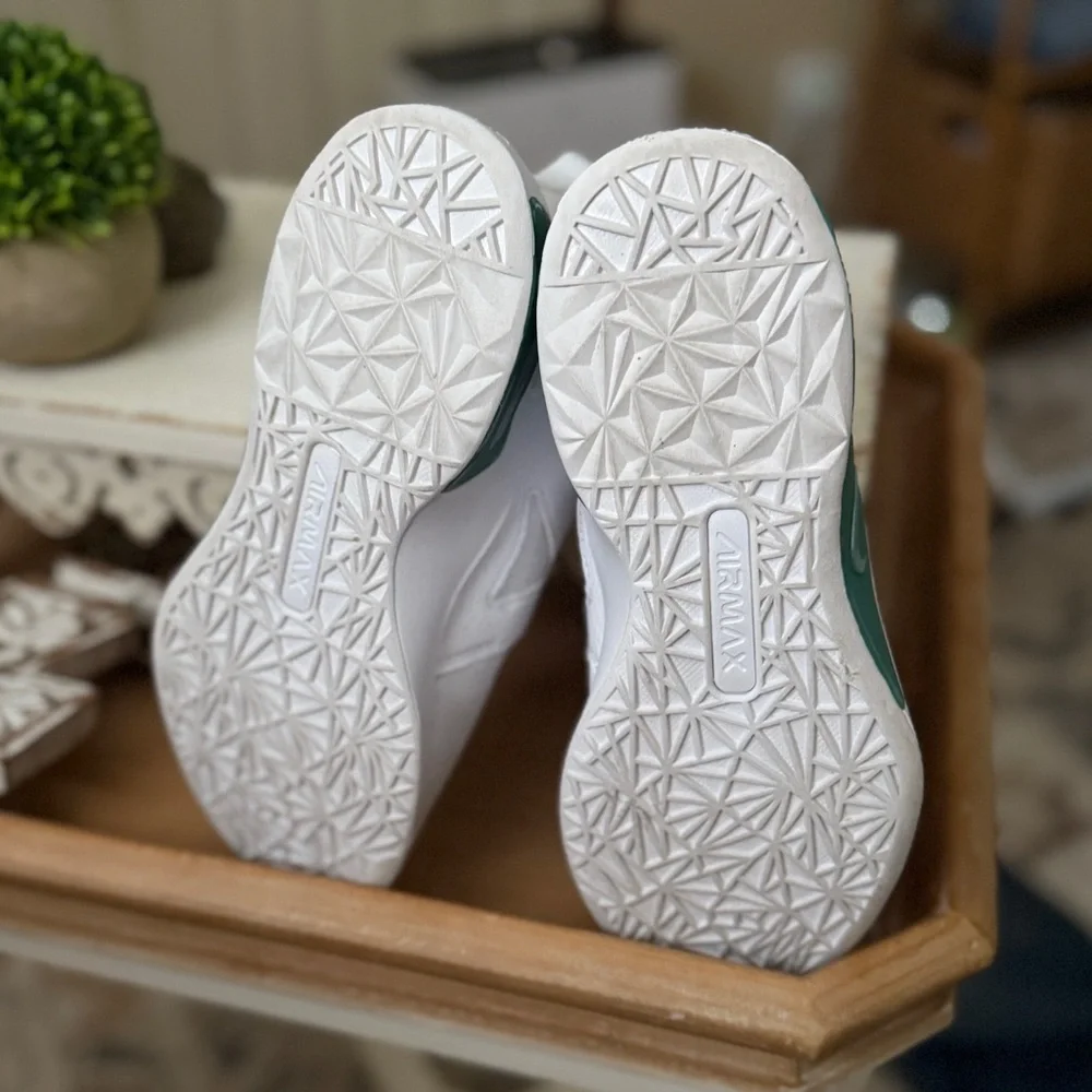 Nike Air Max Bella TR5 Sneakers - Picture 10 of 12